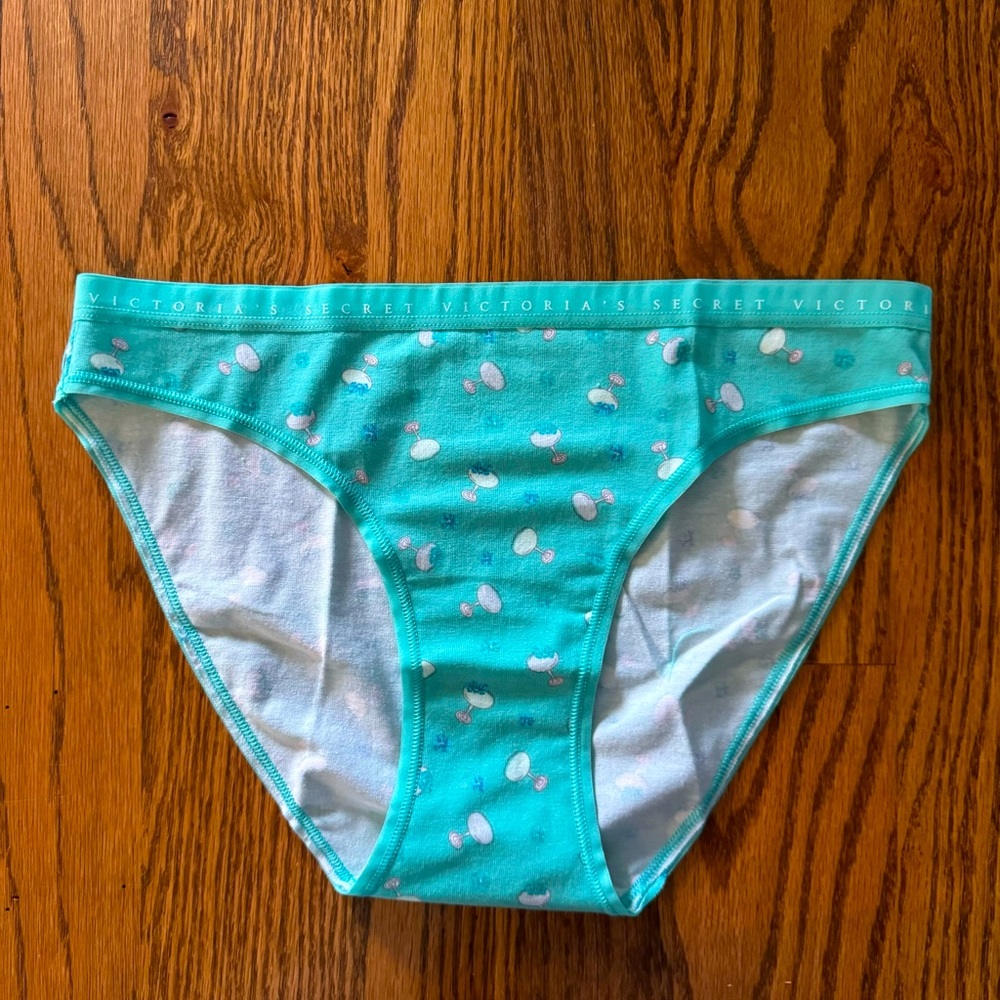 Final Sale! Victoria’s Secret cocktail bikini panty